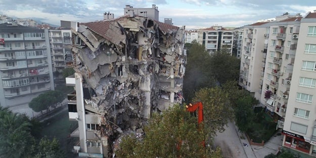 İzmir Büyükşehir Belediyesinde yaman çelişki!