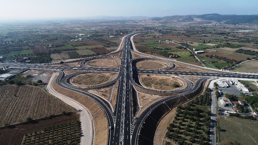 İzmir-Çandarlı arasını 40 dakikaya düşüren otoyol hizmete açılıyor 