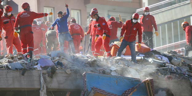 İzmir depreminde kaç kişi hayatını kaybetti? Seferihisar Bayraklı