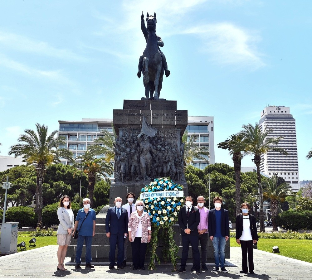 İzmir Kent Konseyi 10 yaşında 