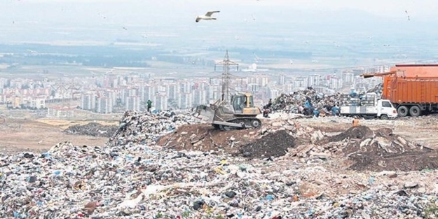 İzmir kokuyor CHP'li Tunç Soyer izliyor