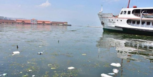 İzmir Kordon boyu pislik içinde!