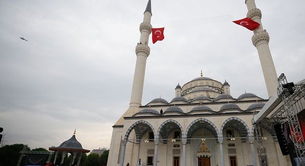 İzmir kurban namazı saat kaçta 2022 | İzmir il ilçe bayram namazı saati