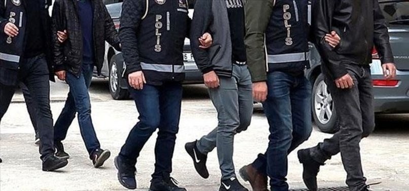 İzmir merkezli 12 ilde 28 şüpheliye yönelik FETÖ operasyonu başlatıldı