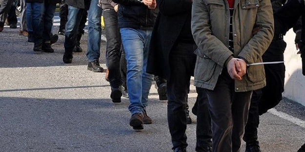  İzmir merkezli 4 ilde FETÖ operasyonu!