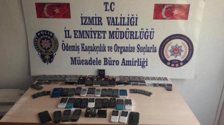 İzmir Ödemiş'te kaçak telefon operasyonu