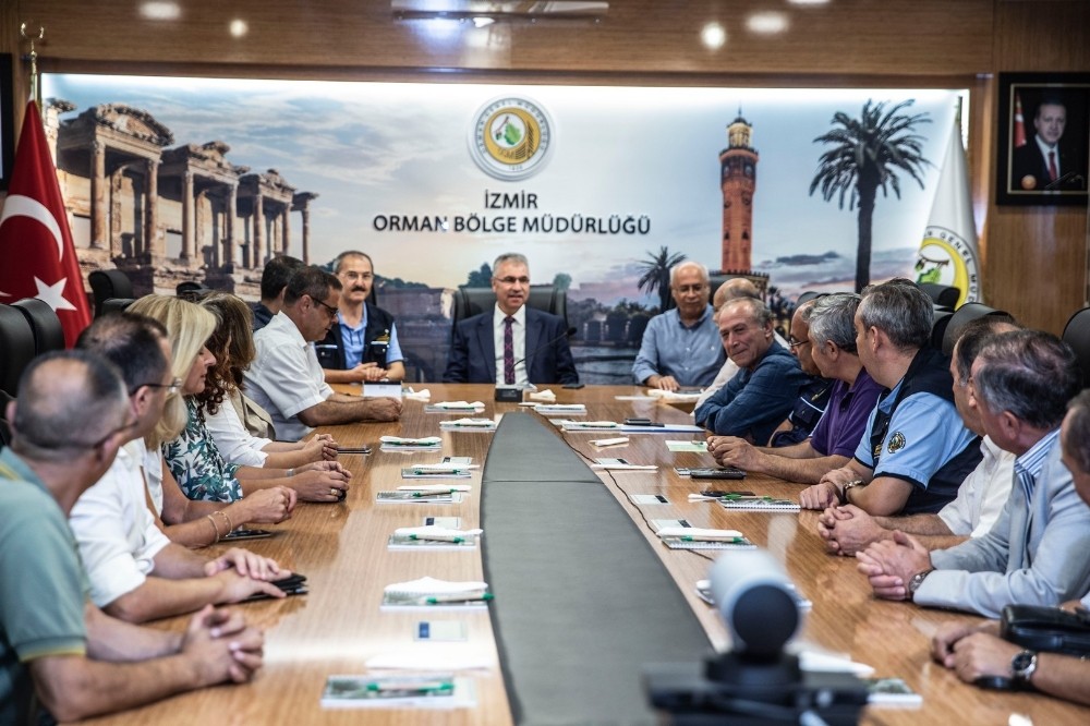 İzmir Orman Bölge Müdürü Zafer Derince göreve başladı 