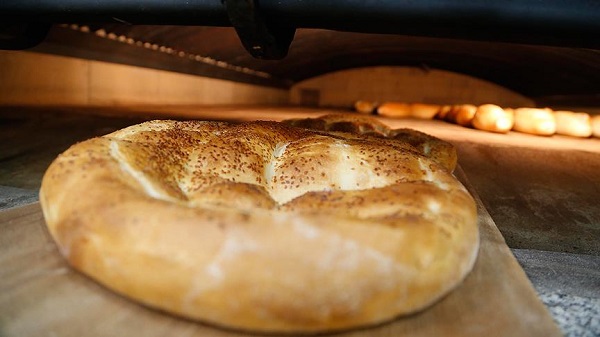 İzmir ramazan pidesi ne kadar?