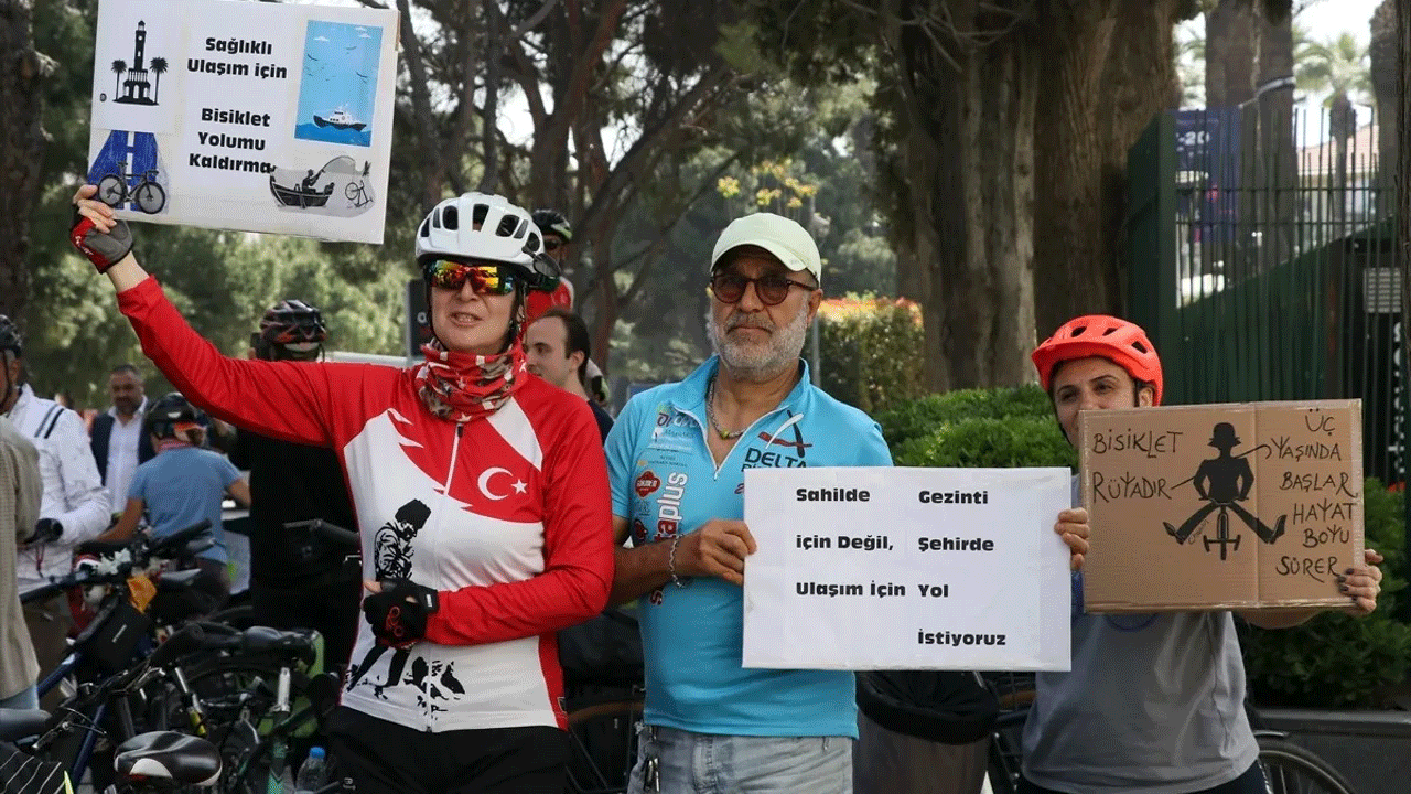 İzmir sekülerleri CHP'li belediyeye ateş püskürdü