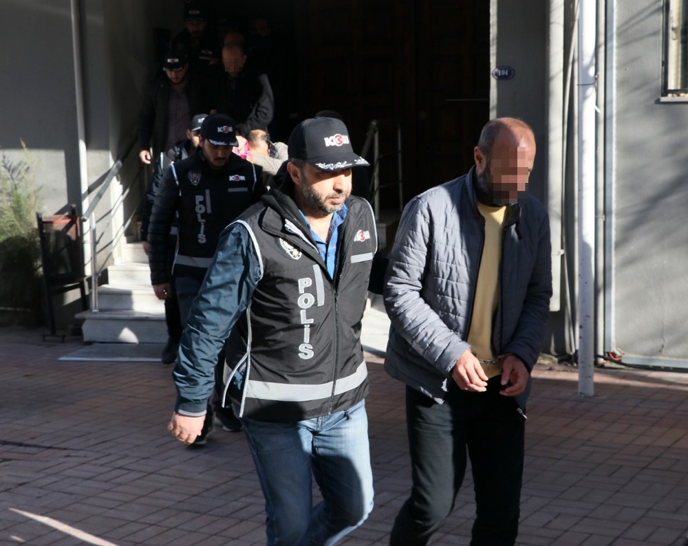 İzmir ve Aydın’da ihaleye fesat karıştırma operasyonunda 32 gözaltı 