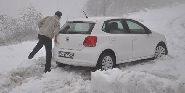 İzmir ve Manisa'da kar esareti