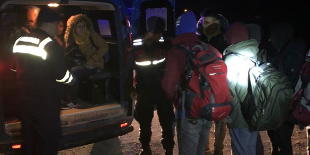 İzmir'de 132 düzensiz göçmen yakalandı