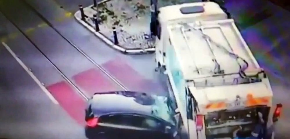 İzmir’de 2 kişinin öldüğü feci kaza kamerada 