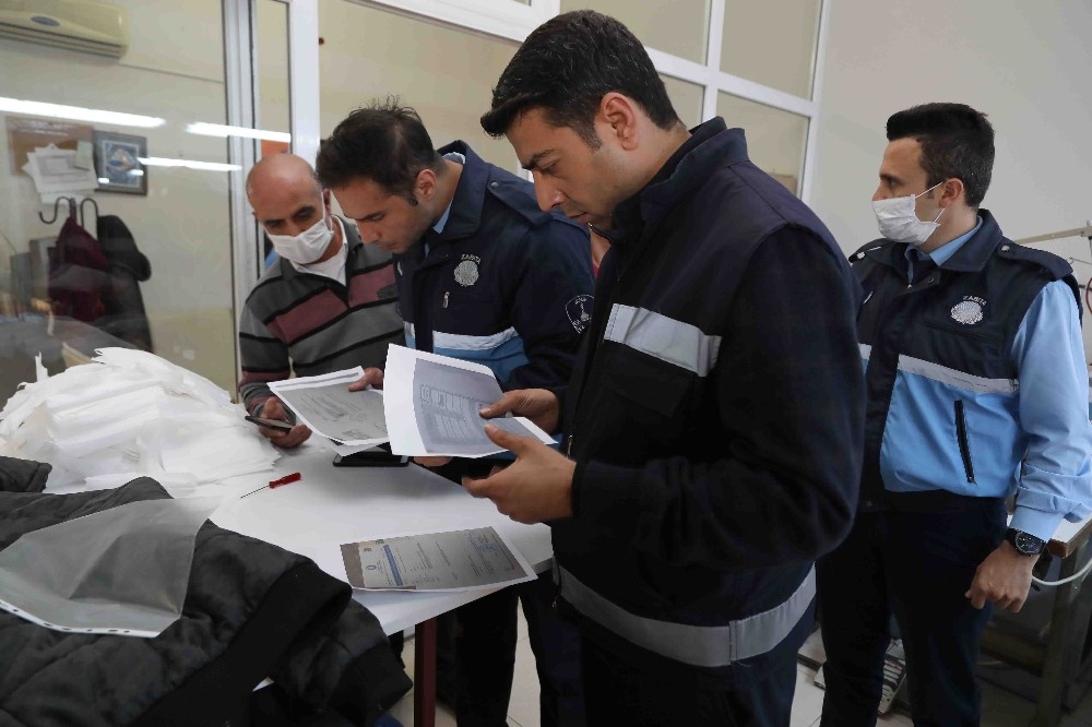 İzmir’de 25 bin maskeye el konuldu 