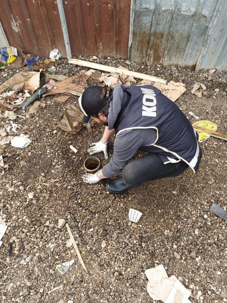 İzmir’de 3 bin litre kaçak akaryakıt ele geçirildi 