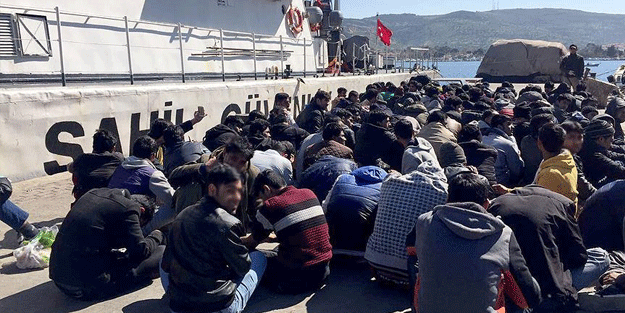 İzmir'de 45 düzensiz göçmen yakalandı