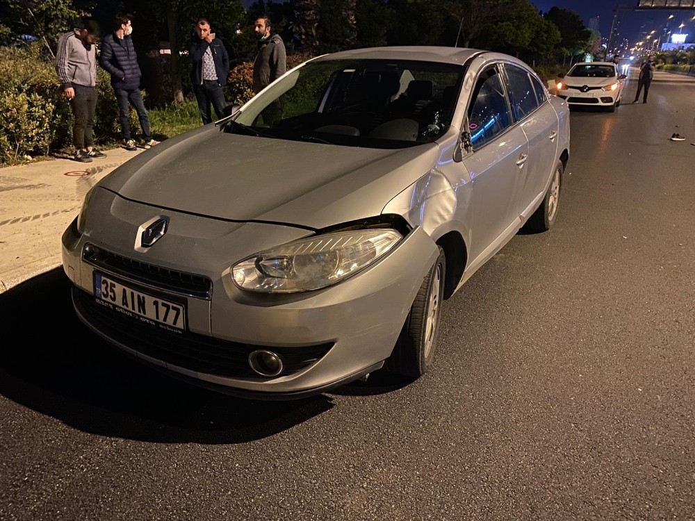 İzmir’de aracın çarptığı yaya metrelerce sürüklendi 
