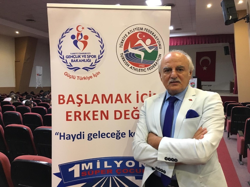 İzmir’de atletizm rüzgarı esiyor 