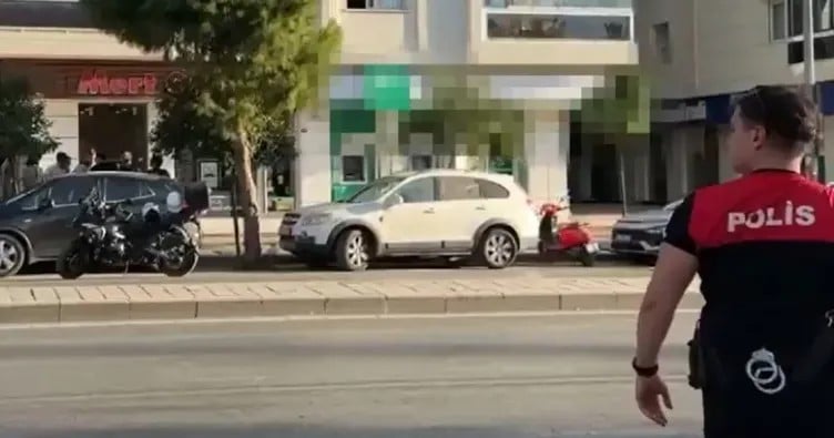İzmir'de banka soygunu girişimi! Ekipler teyakkuza geçti, banka çevresi çembere alındı!