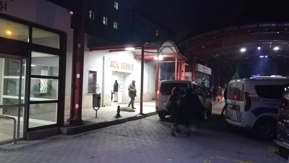 İzmir’de bıçaklanarak hastaneye kaldırılan genç öldü 