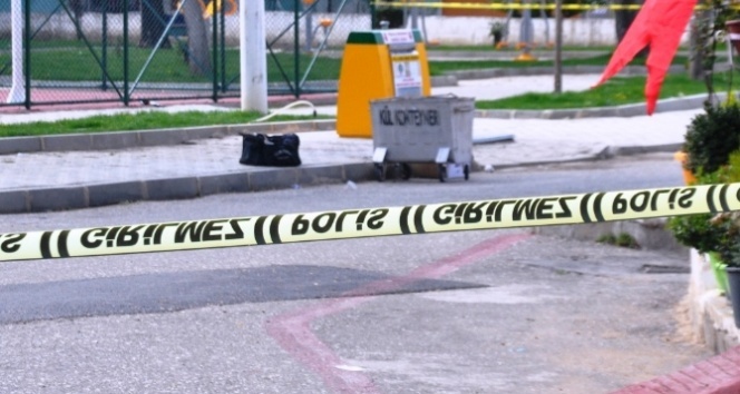 İzmir'de çantadan sarkan kablolar polisi alarma geçirdi