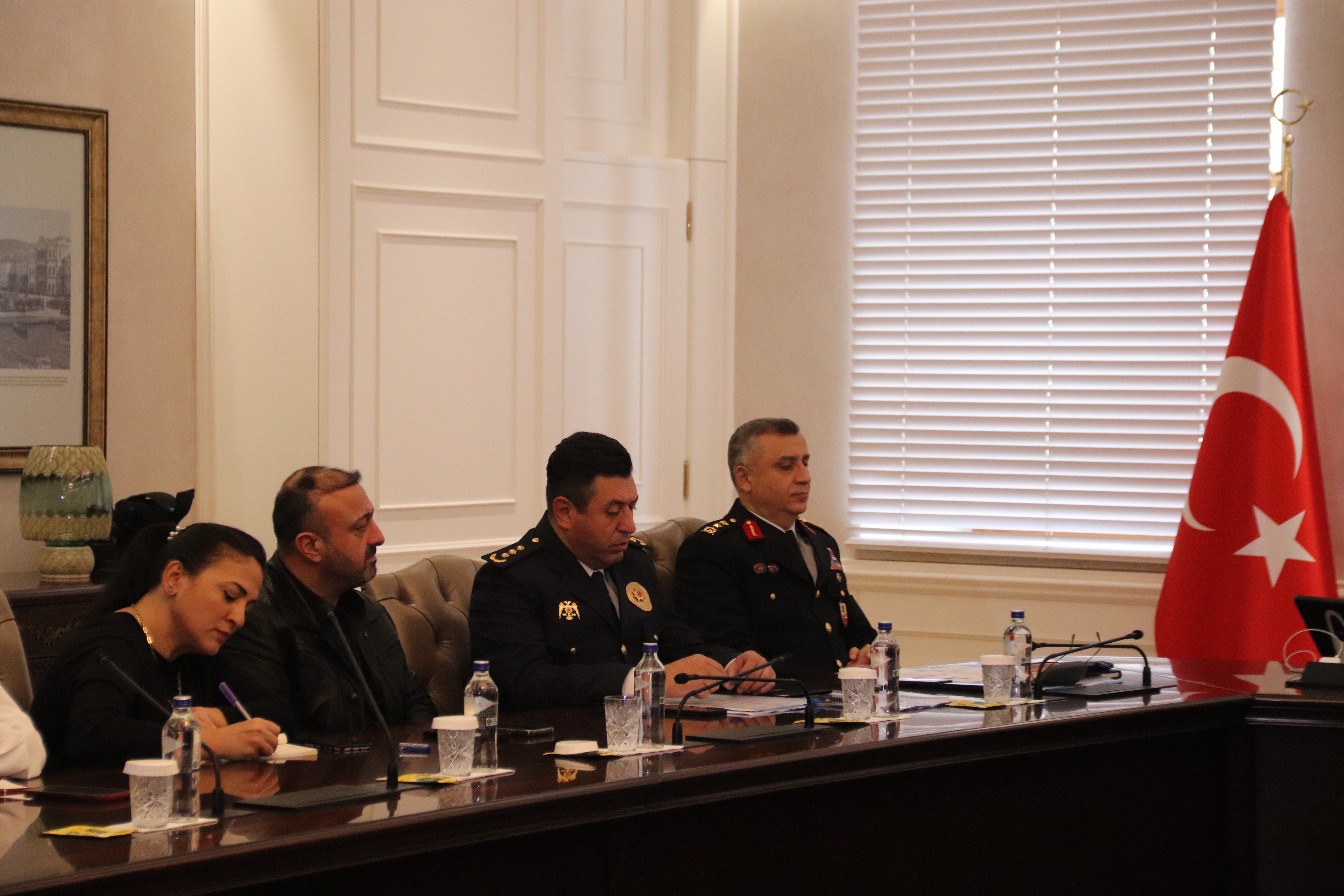 İzmir'de çarpıcı güvenlik başarısı! Örgüt çökertme oranı yüzde 39 arttı