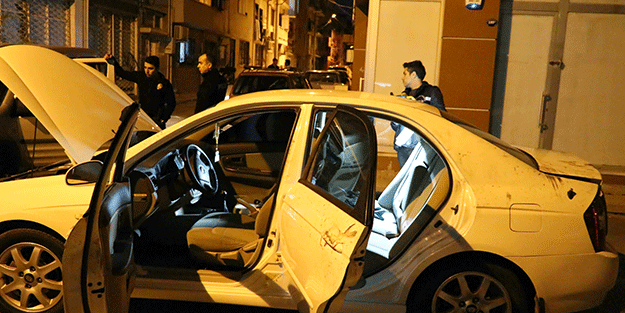 İzmir'de çıkan kavgada av bıçağıyla yaralanan kişi öldü