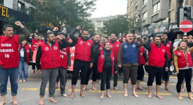 İzmir’de Çıplak Ayak İsyanı! Tugay: "Aile İçi Sorun Gibi Görün…"