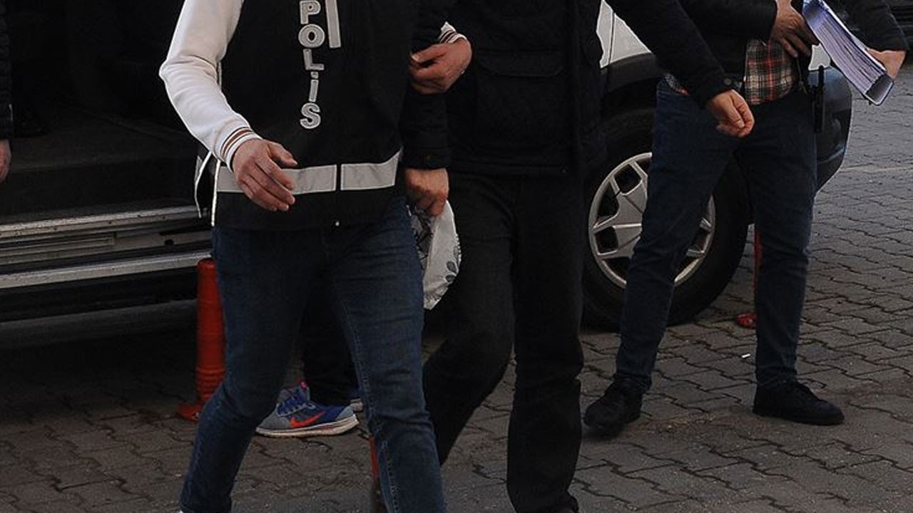 İzmir’de DEAŞ operasyonu! 2 kişi paketlendi