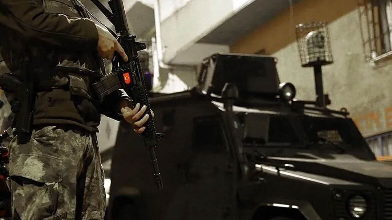 İzmir'de DEAŞ'a dev operasyon! Çok sayıda gözaltı var