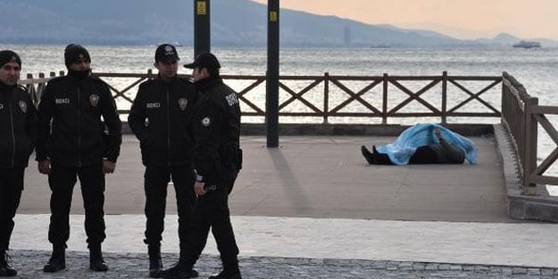 İzmir'de denizde erkek cesedi bulundu
