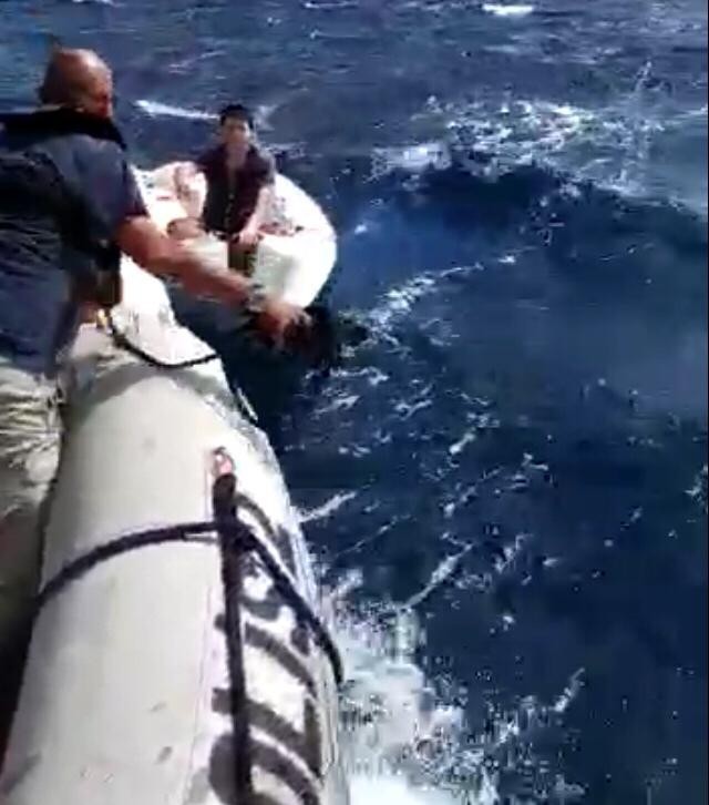 İzmir’de denizin ortasında can pazarı 
