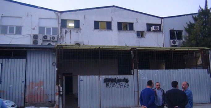 İzmir'de depoda silahlı kavga!