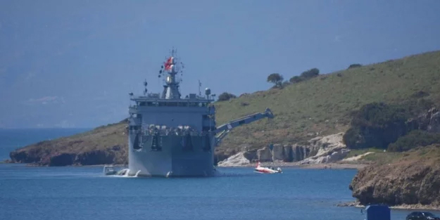 İzmir'de düşen uçak denizden çıkarıldı