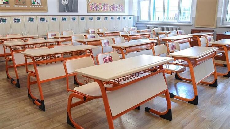 İzmir’de eğitim bir hafta daha uzaktan yapılacak