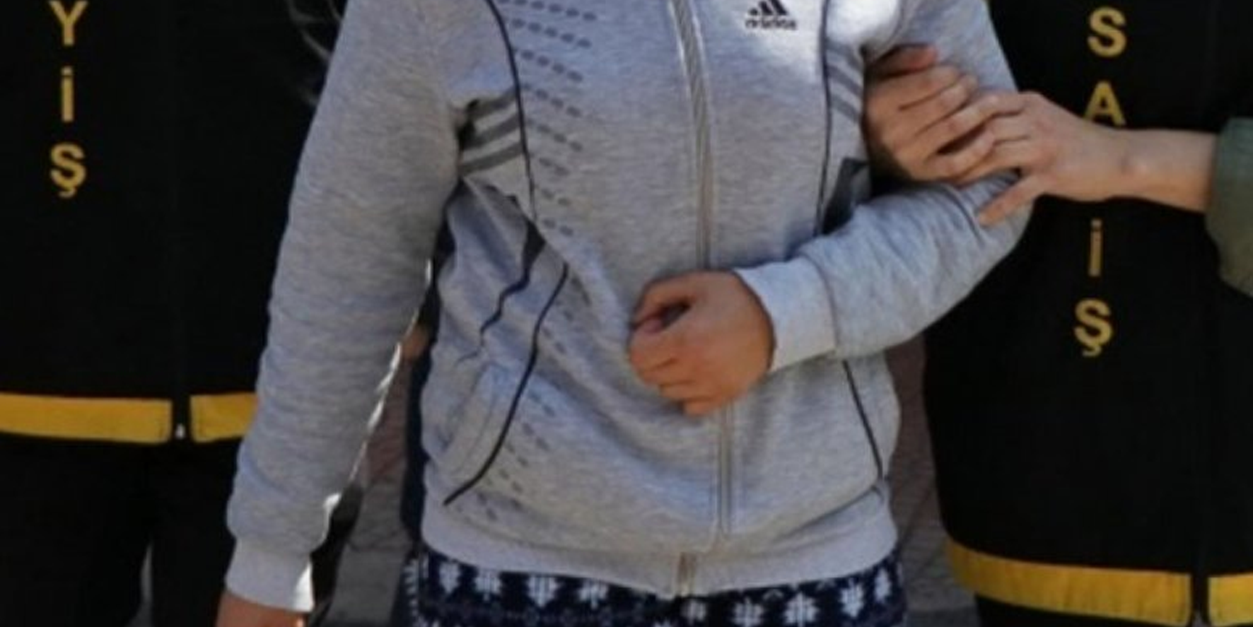 İzmir'de evlat vahşeti! Bir kadın babasını döverek öldürdü!