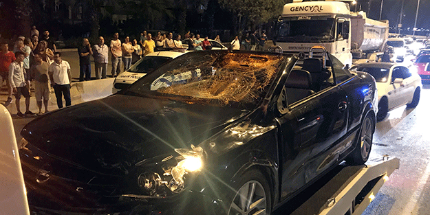 İzmir'de feci kaza: Baba ve kızı hayatını kaybetti
