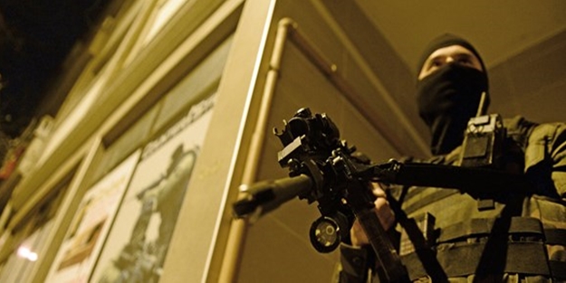 İzmir'de helikopter destekli operasyon!