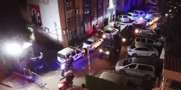 İzmir'de helikopter destekli operasyon