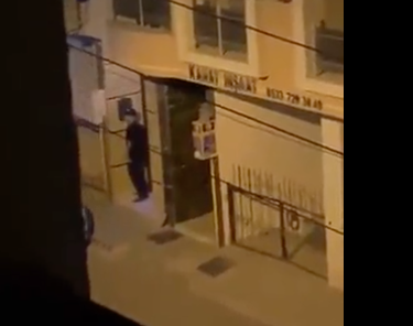 İzmir'de iğrenç olay! Kız öğrenci yurdunun önünde bunu yaptı