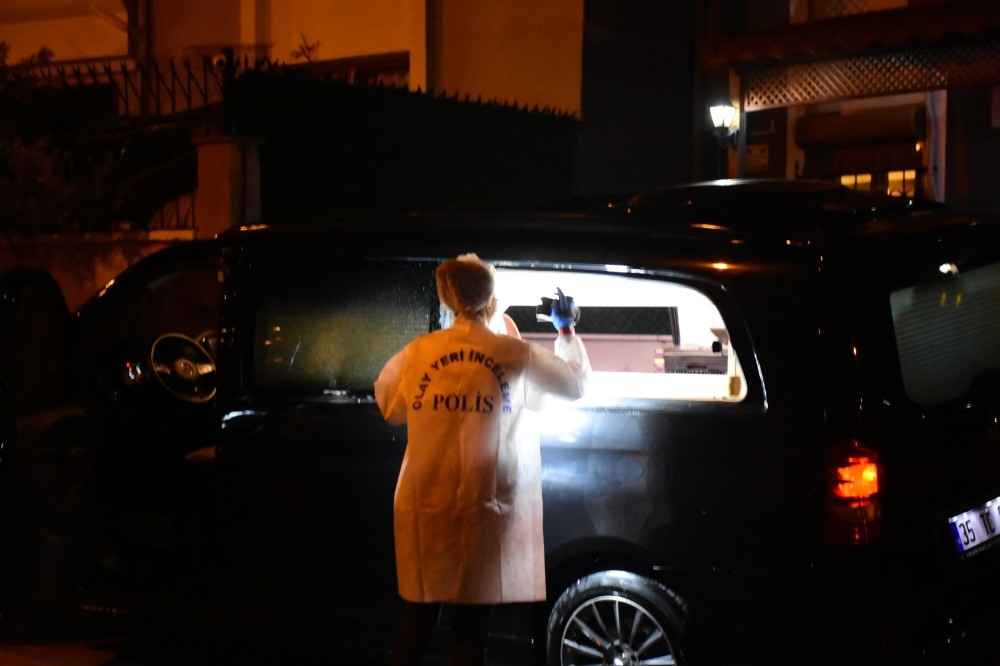 İzmir’de İHF Başkanı’nın otomobiline silahlı saldırı 