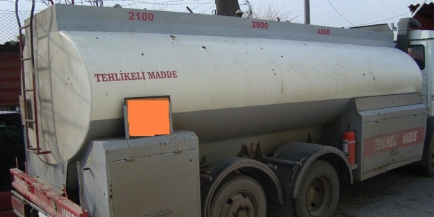 İzmir'de kaçak jet yakıtı operasyonu