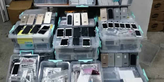 İzmir'de kaçakçılık operasyonu: 18 bin 757 adet ele geçirildi