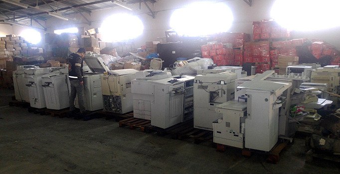 İzmir'de kaçakçılık operasyonu