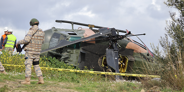 İzmir'de korku dolu anlar! Askeri helikopter zorunlu olarak iniş yaptı