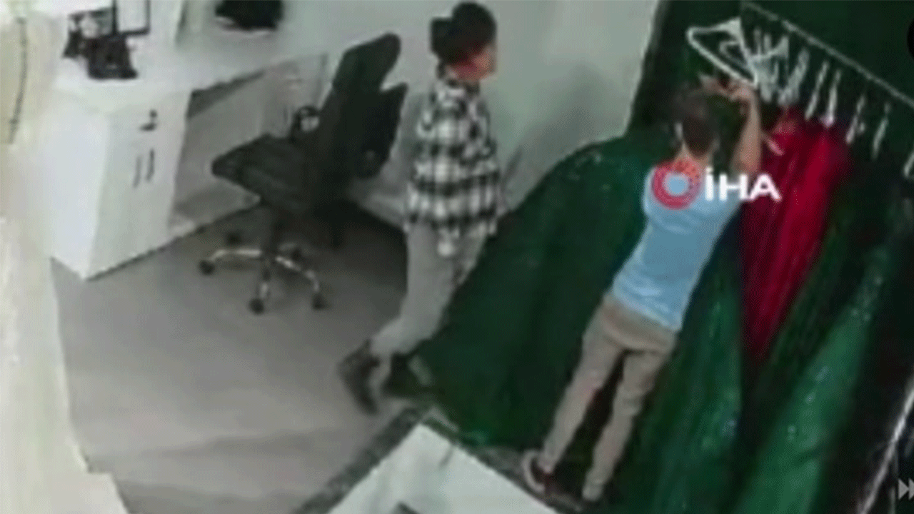 İzmir'de korku dolu anlar: Çalıştığı işyerinde merdiven boşluğuna düştü!