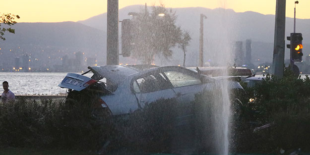 İzmir'de korkunç kaza! 2 kişi hayatını kaybetti