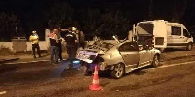 İzmir’de korkunç kaza: 2 ölü, 2 yaralı
