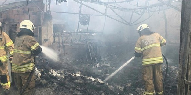 İzmir'de korkutan yangın