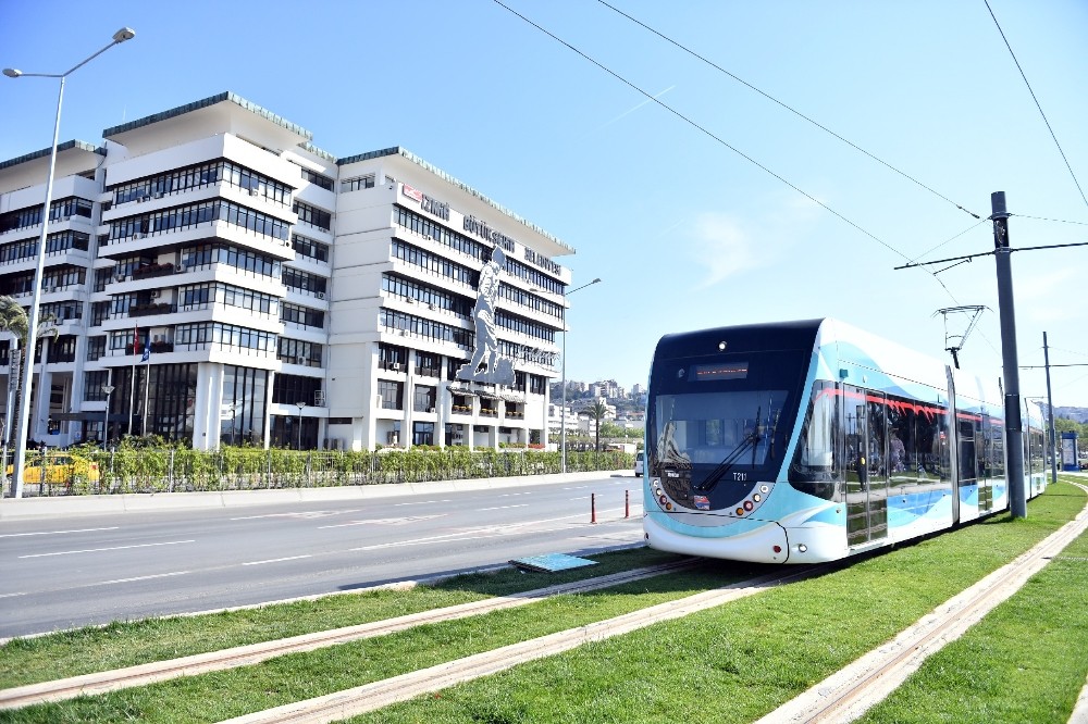 İzmir’de metro ve tramvay 2019’da 140 milyon yolcu taşıdı 